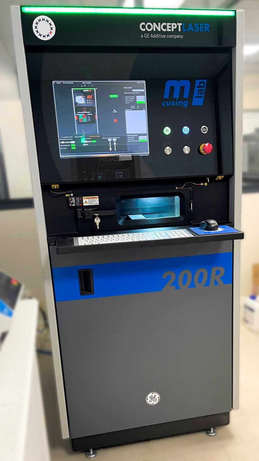 Machine de microfusion laser du titane